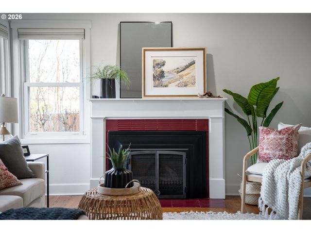 4730 N AMHERST St, Portland, OR 97203