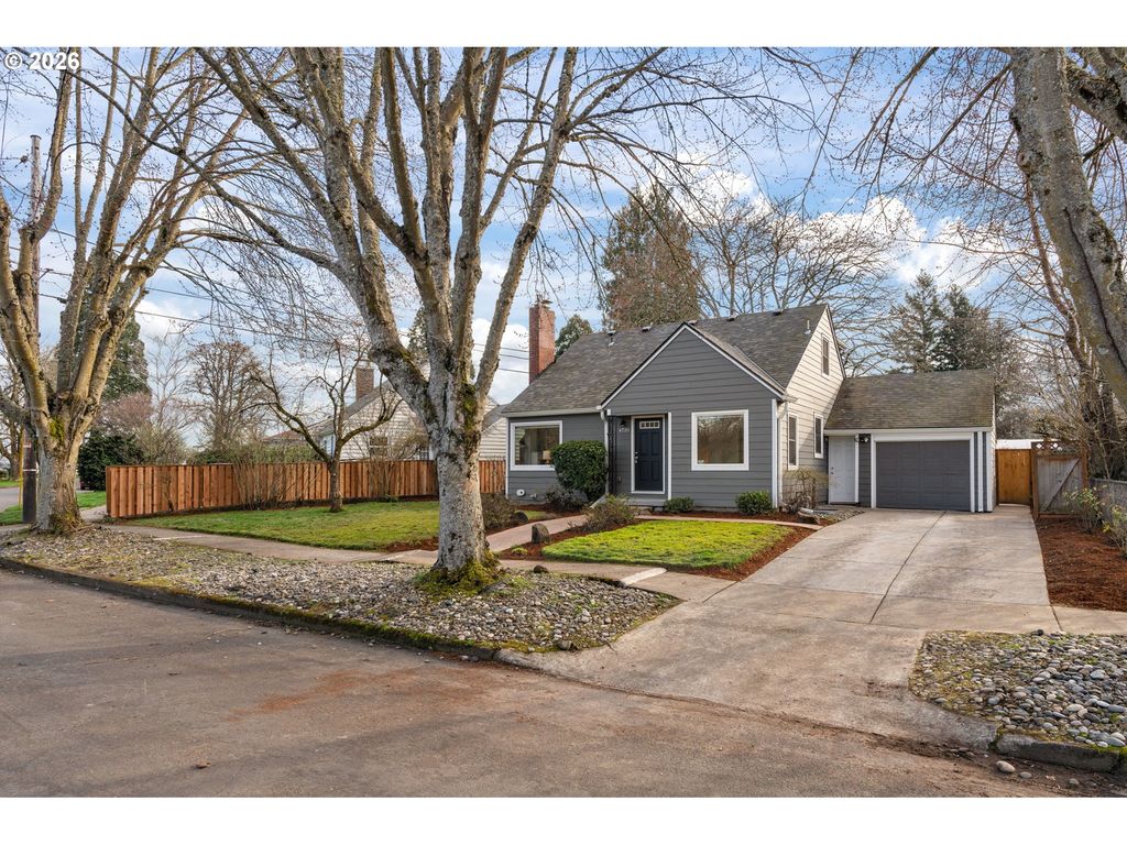 4730 N AMHERST St, Portland, OR 97203