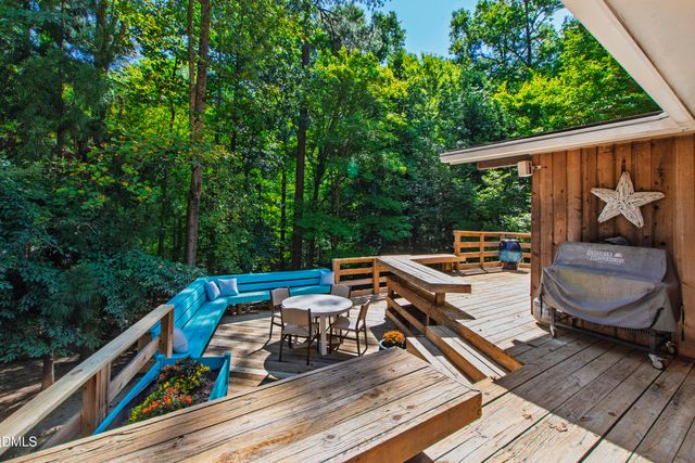 1820 Clearwater Lake Road, Chapel Hill, NC 27517
