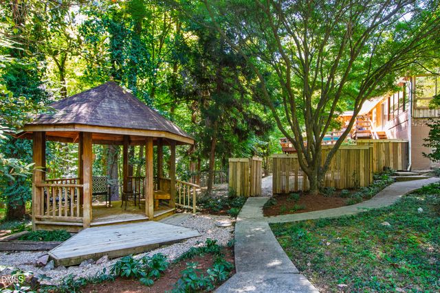 1820 Clearwater Lake Road, Chapel Hill, NC 27517