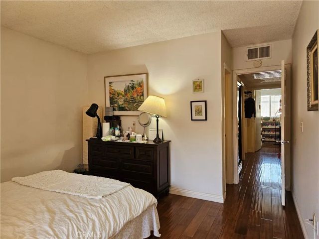 1711 Grismer Avenue 52, Burbank, CA 91504
