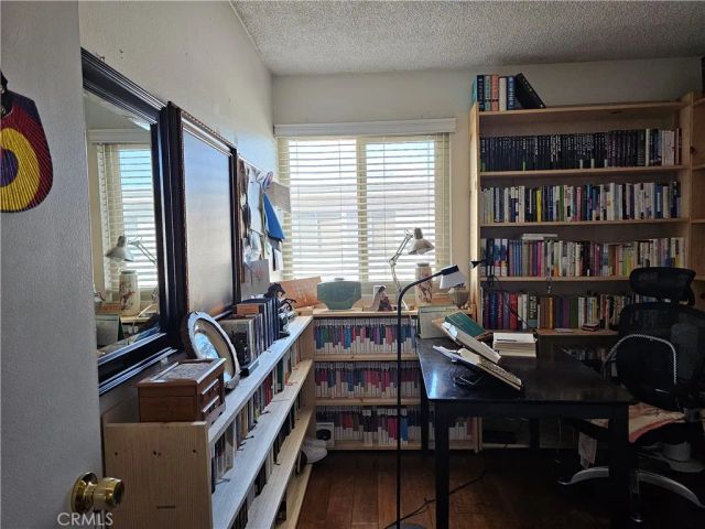 1711 Grismer Avenue 52, Burbank, CA 91504