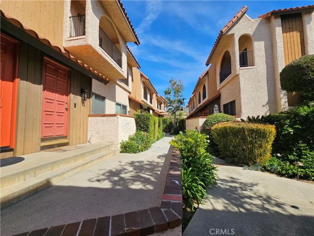 1711 Grismer Avenue 52, Burbank, CA 91504