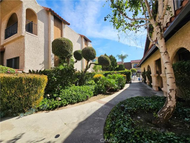 1711 Grismer Avenue 52, Burbank, CA 91504