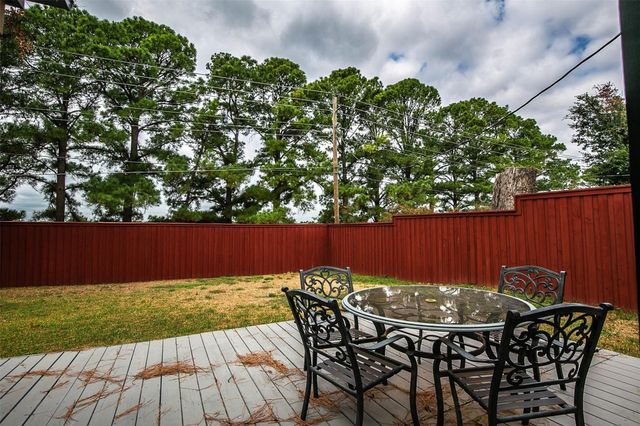 1500 Vancouver Drive, Arlington, TX 76012