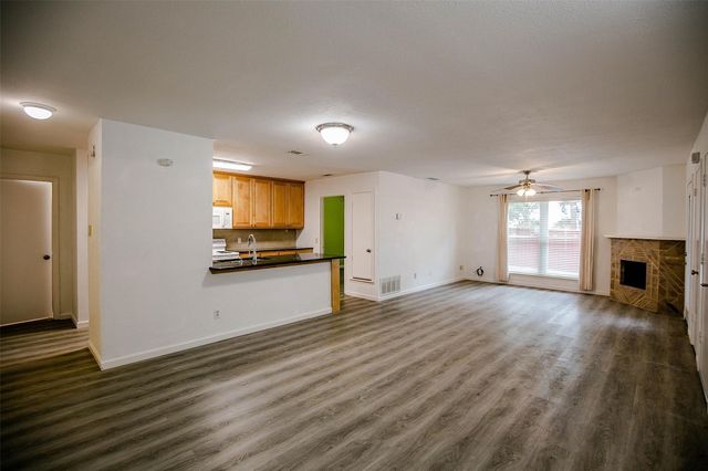 1500 Vancouver Drive, Arlington, TX 76012