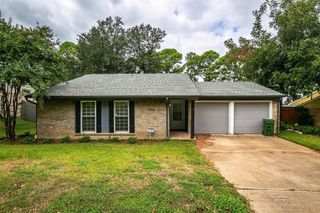 1500 Vancouver Drive, Arlington, TX 76012