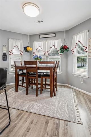 55 Locksley DR, Hampton, VA 23666