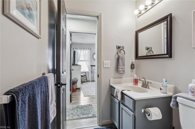 55 Locksley DR, Hampton, VA 23666