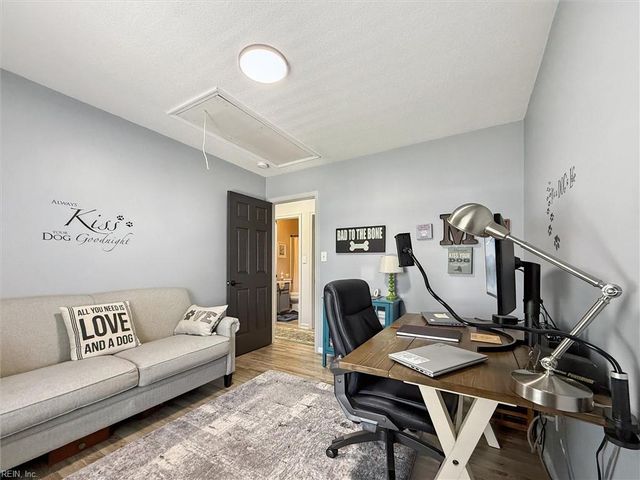 55 Locksley DR, Hampton, VA 23666
