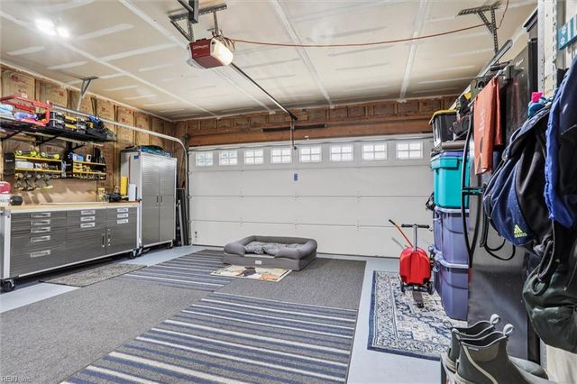 55 Locksley DR, Hampton, VA 23666