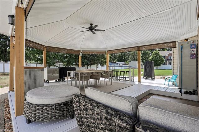 55 Locksley DR, Hampton, VA 23666