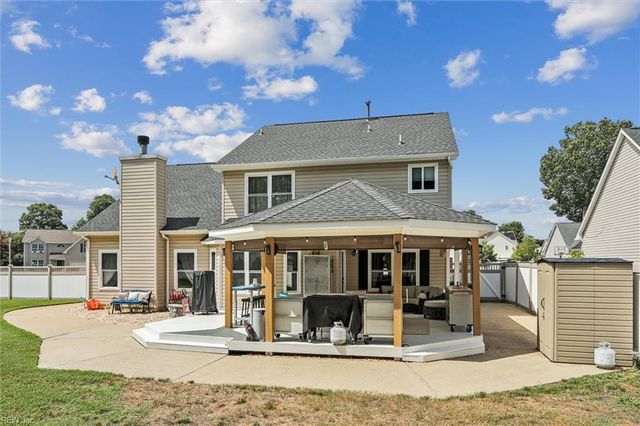 55 Locksley DR, Hampton, VA 23666