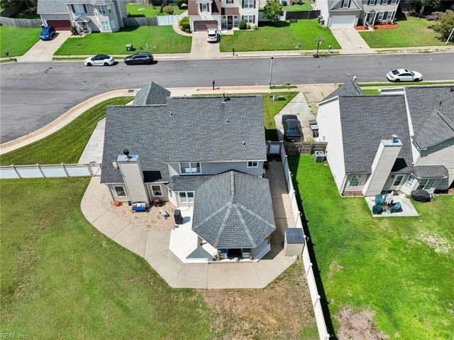 55 Locksley DR, Hampton, VA 23666