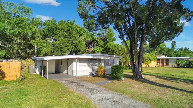 1421 14TH STREET E, Bradenton, FL 34208