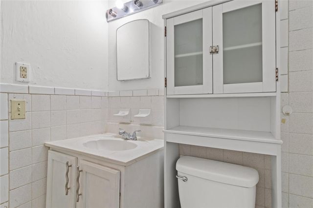 1421 14TH STREET E, Bradenton, FL 34208
