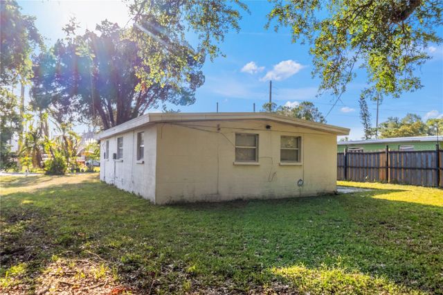 1421 14TH STREET E, Bradenton, FL 34208