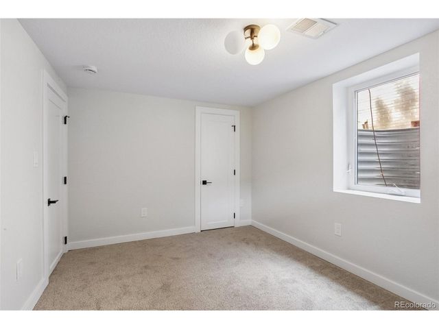 836 Grant St, Longmont, CO 80501