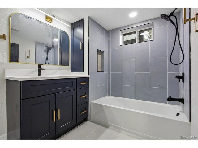 836 Grant St, Longmont, CO 80501