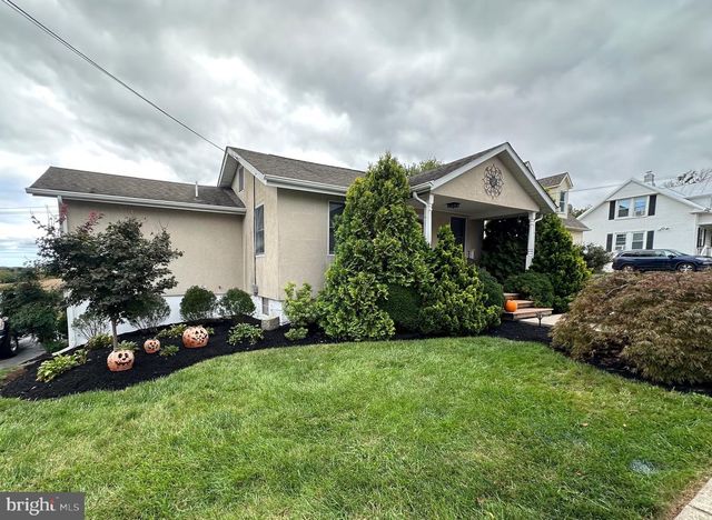 211 CARROLL AVE, Mount Airy, MD 21771