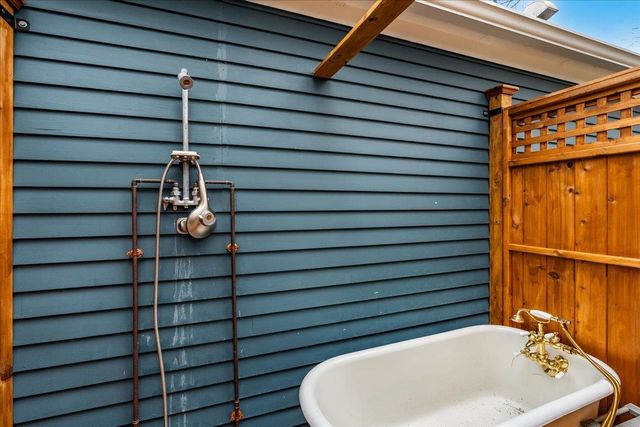 32 Porpoise Drive, Rye, NH 03870