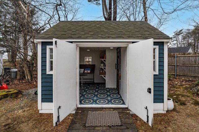 32 Porpoise Drive, Rye, NH 03870