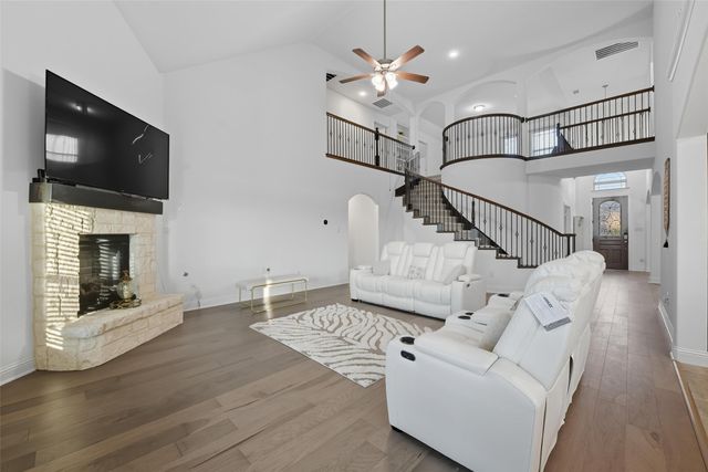 1308 Thunder Dove Drive, Mansfield, TX 76063