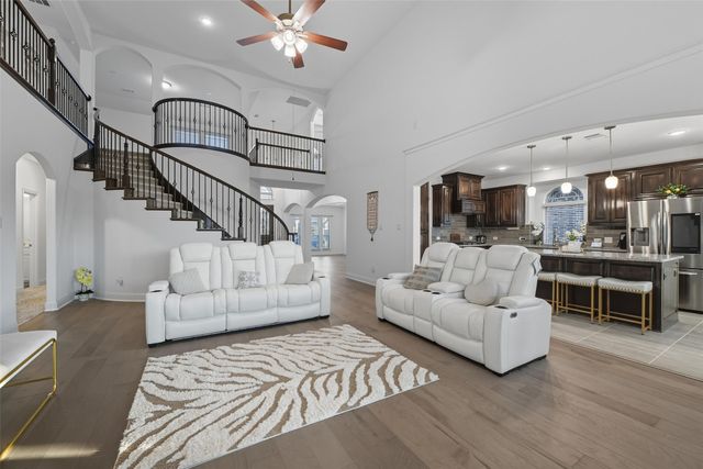 1308 Thunder Dove Drive, Mansfield, TX 76063