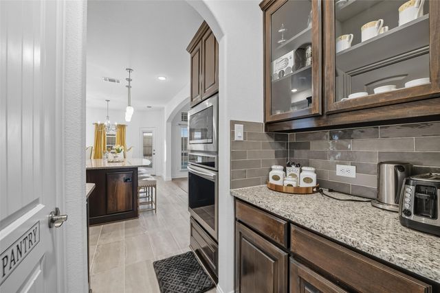 1308 Thunder Dove Drive, Mansfield, TX 76063