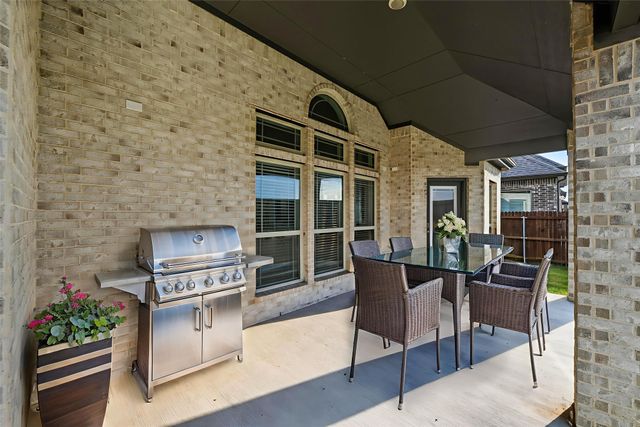 1308 Thunder Dove Drive, Mansfield, TX 76063