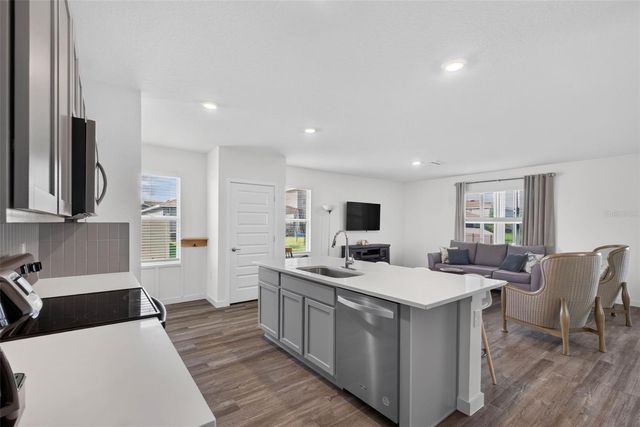 9744 CRESCENT RAY DRIVE, Wesley Chapel, FL 33545