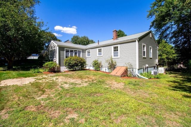 75 Ridge Road, Holliston, MA 01746