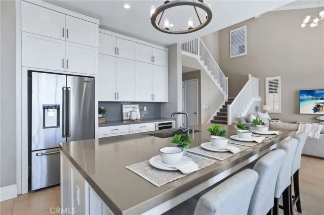 154 Roscomare, Irvine, CA 92602
