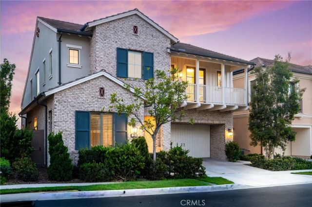 154 Roscomare, Irvine, CA 92602
