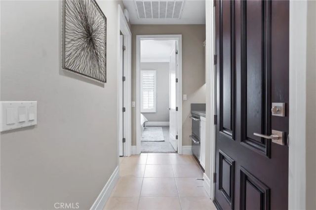 154 Roscomare, Irvine, CA 92602