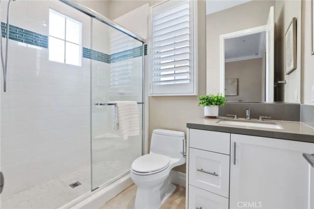 154 Roscomare, Irvine, CA 92602