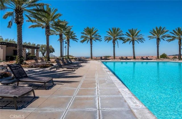 154 Roscomare, Irvine, CA 92602