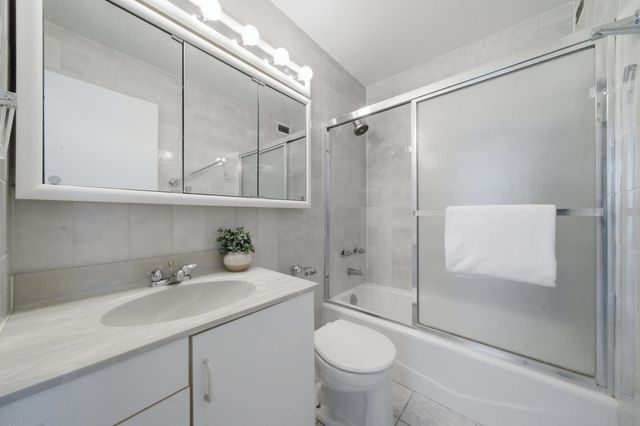 3550 N LAKE SHORE Drive 1102, Chicago, IL 60657