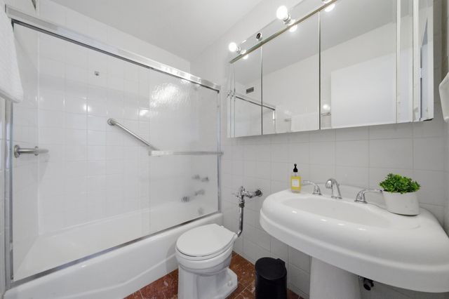 3550 N LAKE SHORE Drive 1102, Chicago, IL 60657
