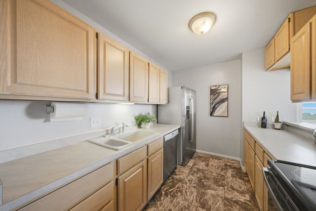 3550 N LAKE SHORE Drive 1102, Chicago, IL 60657