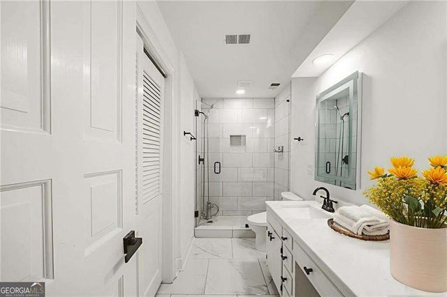 3649 Peachtree Road NE 305, Atlanta, GA 30319
