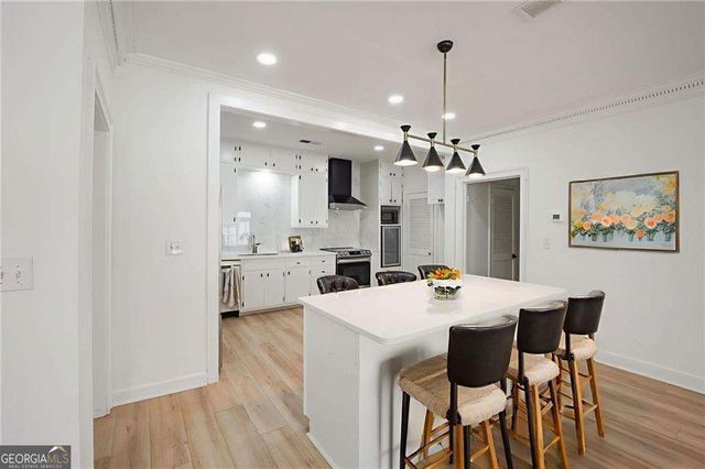 3649 Peachtree Road NE 305, Atlanta, GA 30319