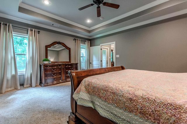 20612 Crested Butte Dr, Little Rock, AR 72210