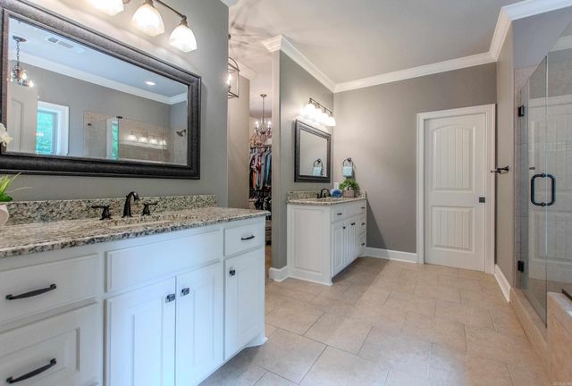 20612 Crested Butte Dr, Little Rock, AR 72210