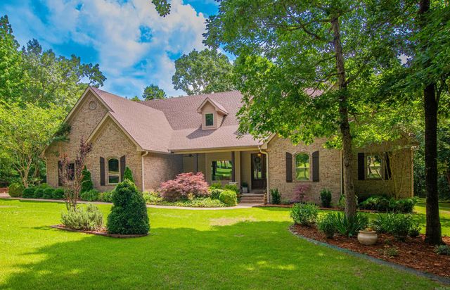 20612 Crested Butte Dr, Little Rock, AR 72210