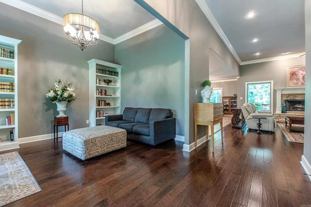 20612 Crested Butte Dr, Little Rock, AR 72210