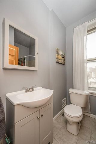 4441 Minnesota Avenue, St Louis, MO 63111