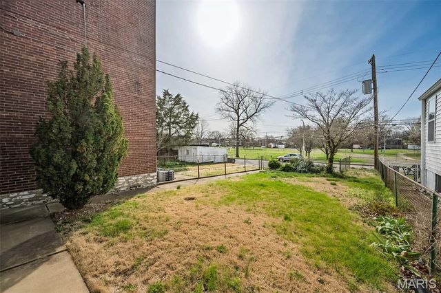 4441 Minnesota Avenue, St Louis, MO 63111