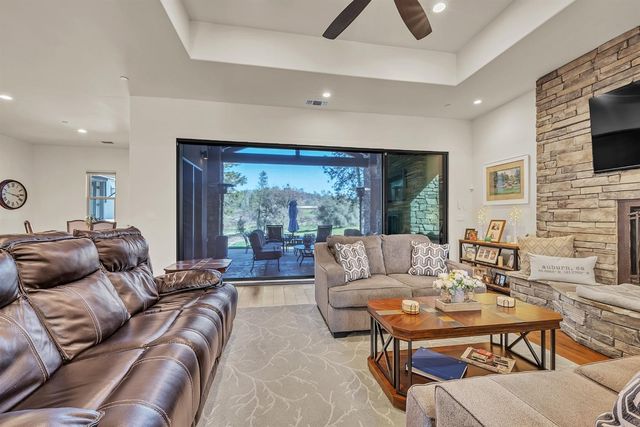 23461 Alexis Dr, Auburn, CA 95602