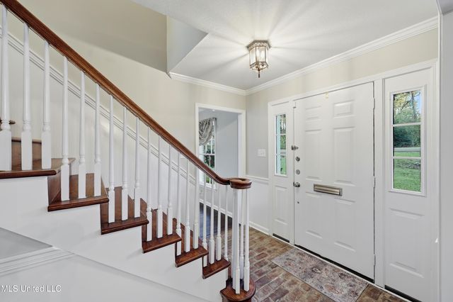 2040 Brecon Drive, Jackson, MS 39211